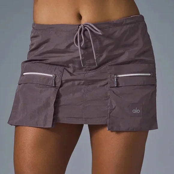 Alo Yoga Crinkle Surplus Mini Skirt Raisinette XS