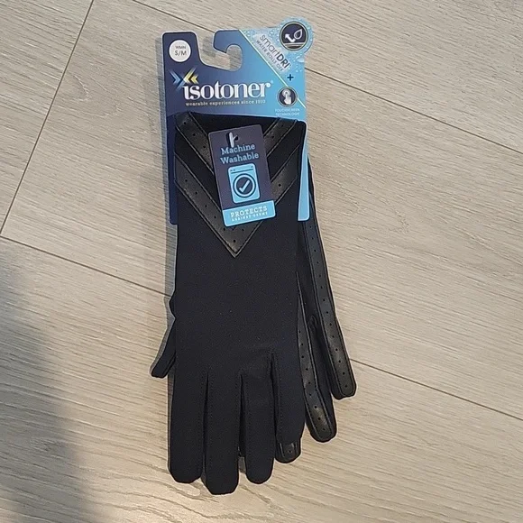 NWT- Isotoner Gloves with touch screen technology