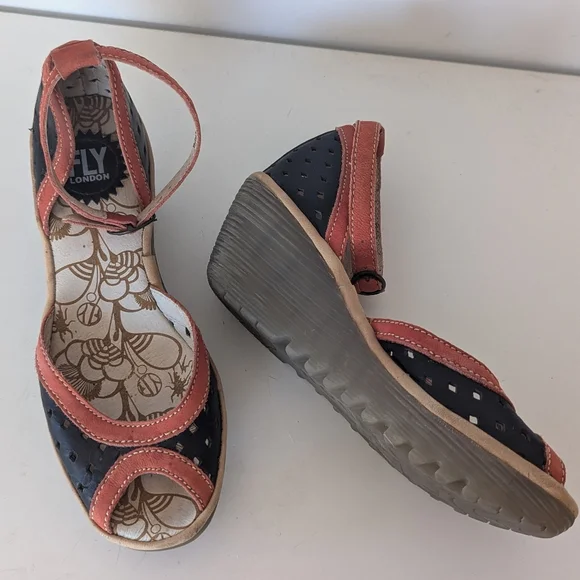 Fly Wedge Sandals 38