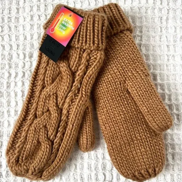 David & Young NWT Cable Knit Brown Camel Cozy Inner Fleece Lining Mittens