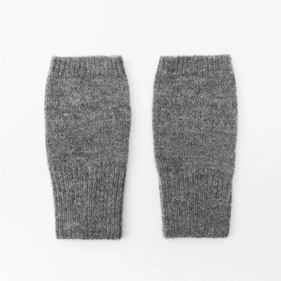 ZARA SHORT FINGERLESS KNIT MITTENS