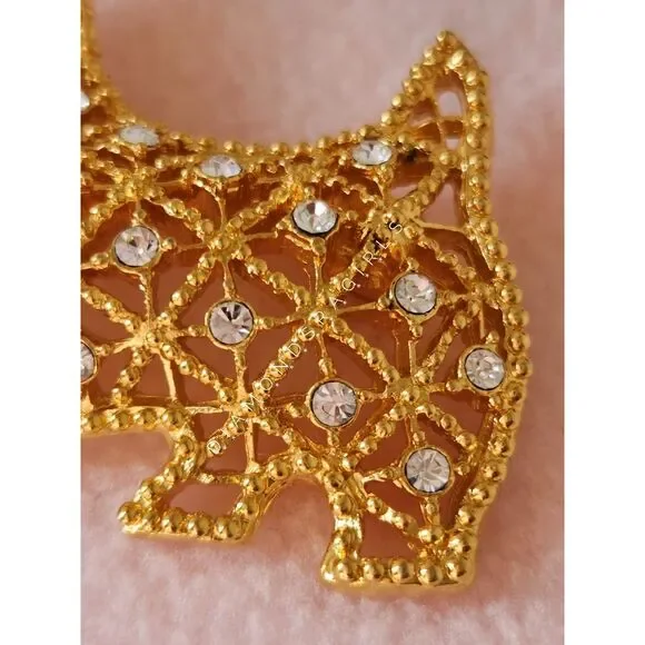Westie West Highland or Scottish Terrier Brooch Pin Gold & Crystals