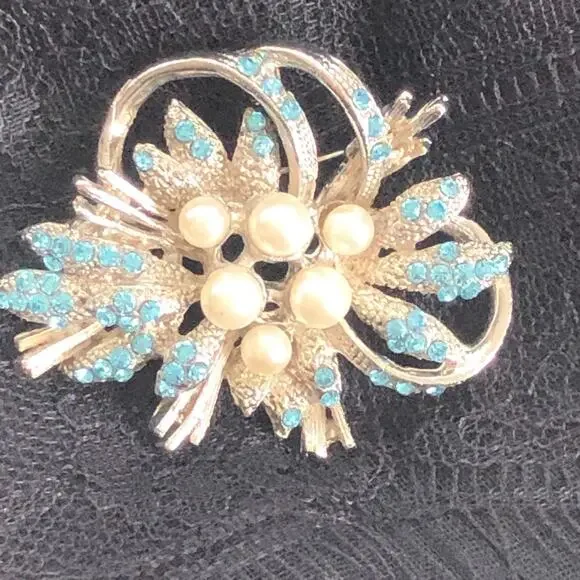 Vintage Blue Rhinestone and Pearl Brooch Bouquet Pin