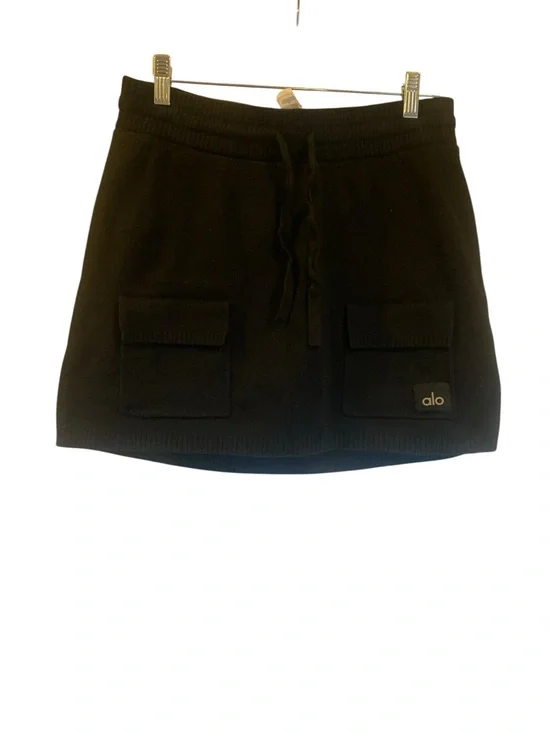 NWOT Alo Yoga cargo skirt BLACK Size L