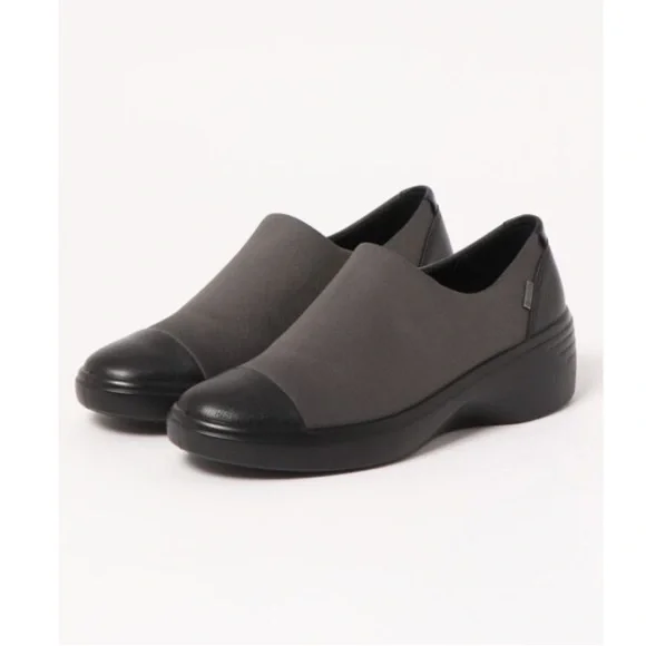 ECCO Gore-Tex Slip On Shoes Women's Size 7 Wide Width Black Wedge
