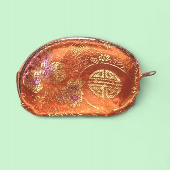 🌲10/$20. Coin Purse with Gold Tone Embroidery NWOT