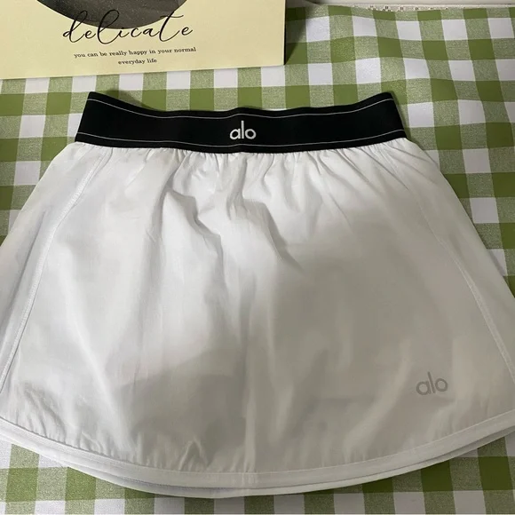 ALO Yoga Black and White Skirt