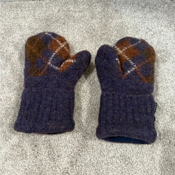 UpNorth Mittens Handmade One of Kind Plaid Wool‎ Mittens in Navy Blue and Brown