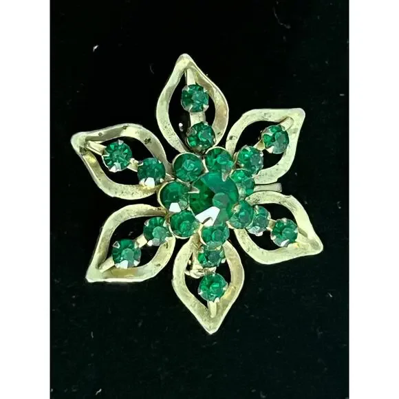 VTG Starburst Brooch Pendant Silver Tone Emerald Color Multi Faceted Rhinestones