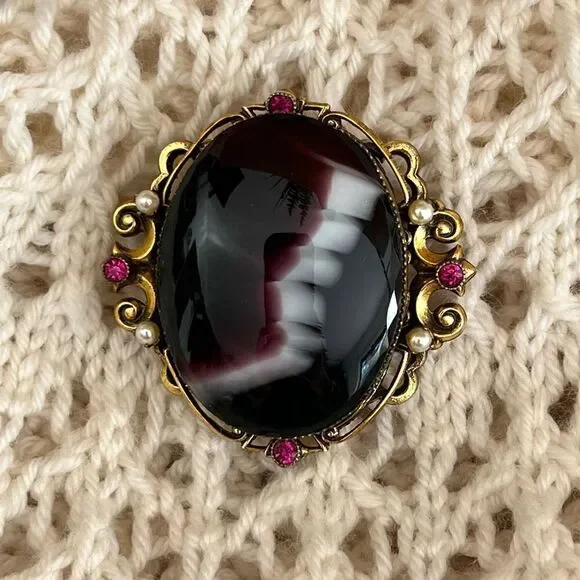 Victorian Style Large Oval Faux Agate Brooch - Original by Robert - Vintage