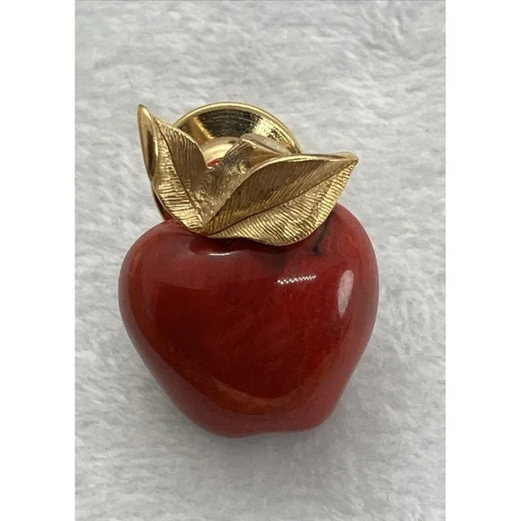 Vtg. Avon Gold Tone Red Apple Lapel Pin‎ New York Teacher Tie Tack Hat Bag