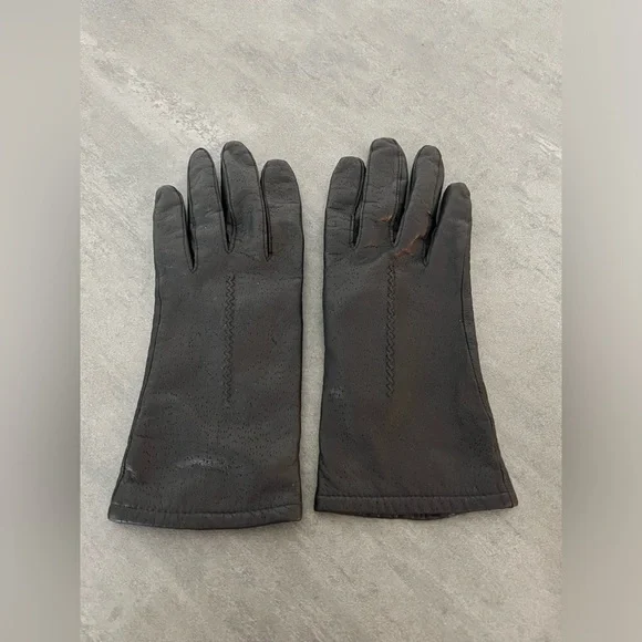 VTG Fownes Black Soft Leather Gloves Polyester‎ Lining, Women’s Size 7, WPL 9522