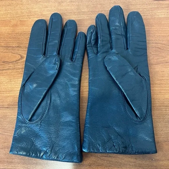 Isotoner Thinsulate Black Gloves Sz 7.5 Driving Gloves
