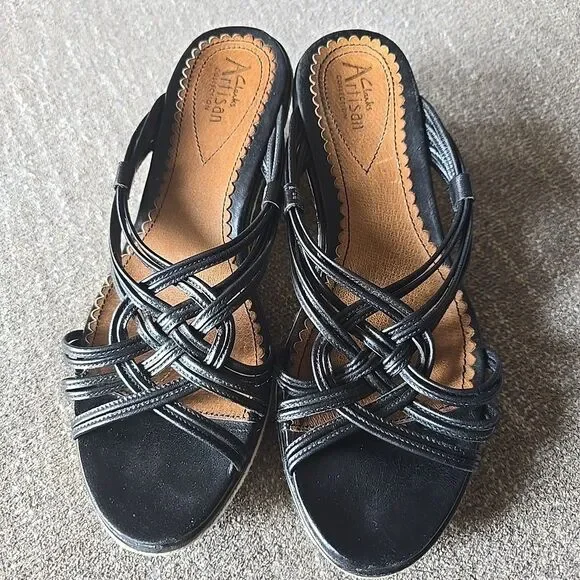 Clarks Artisan Black Leather Wedge Strappy Comfort 87116 Womens Size 8 Sandals