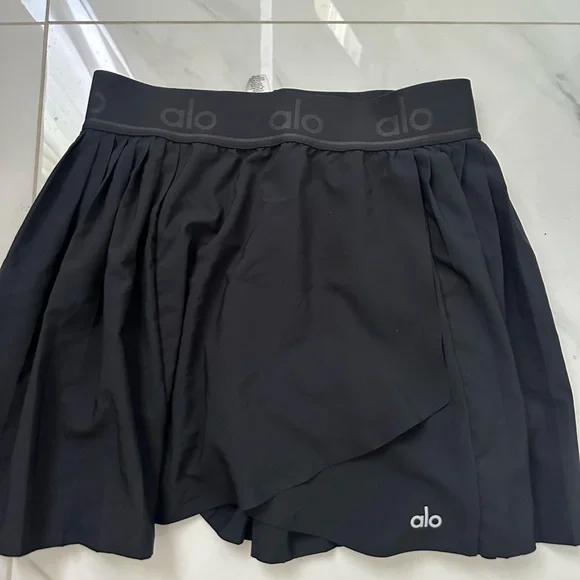 ALO Yoga Black Performance Shorts