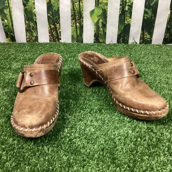 Frye Tan Leather Wedge Slides 9M