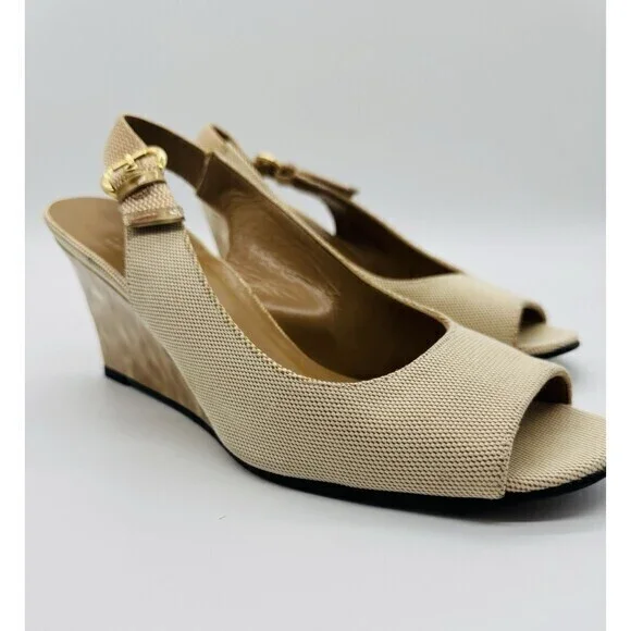 STUART WEITZMAN IVORY LIGHT TAN TORTOISE SHELL WEDGES SHOES Size 9