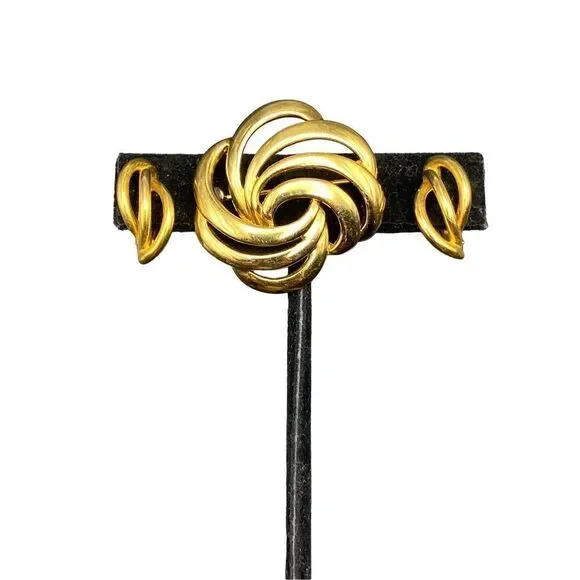 Vintage Napier Gold Tone Small Swirl Pin with matching screw back earring marked