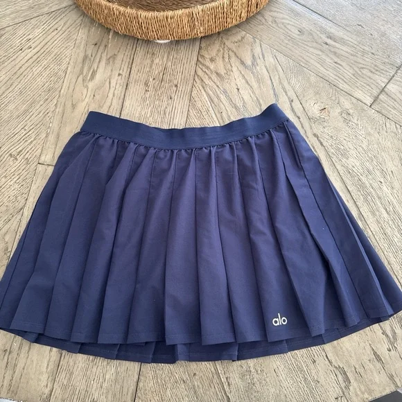 ALO Yoga Navy Pleated Mini Skirt