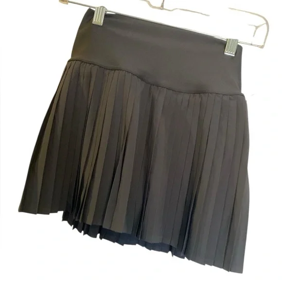 NWT Alo grand slam tennis skirt BLACK Size :XS
