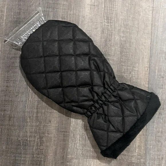 💞 New Black Quilted Faux Fur Lined Ice Scraper Mitten Mitt