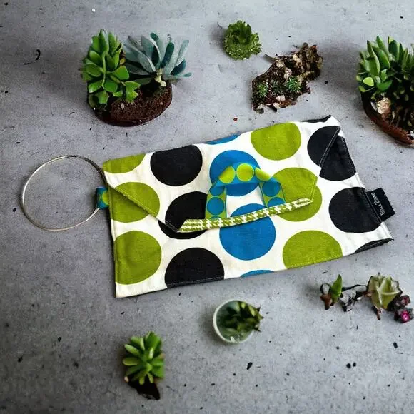 5/$35 Bella Tunno Oopsie Ditty Survival Sack Wristlet Bag‎ Holds Wipes Diaper