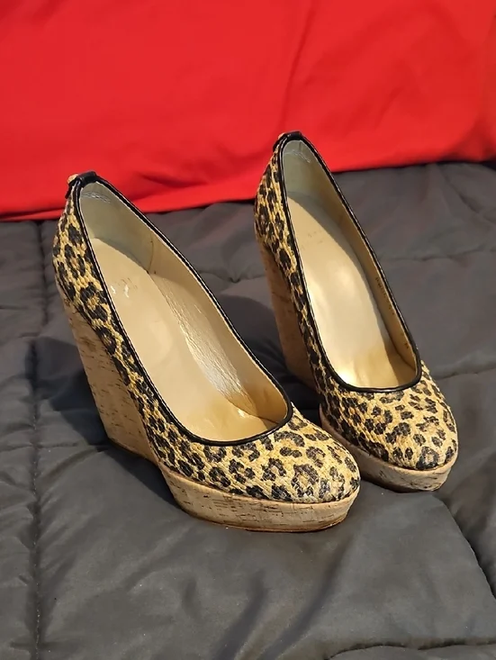Stuart Weitzman Luxury Leopard Print Platform Wedge Pumps Size 7