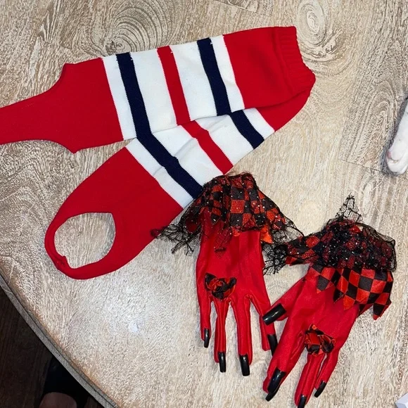Vintage costume, accessories, gloves, with black nails, glued on lace