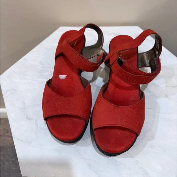 🔥Aerosoles Women’s Red Platform Sandals with Ankle Strap Size 6.5 EC🔥