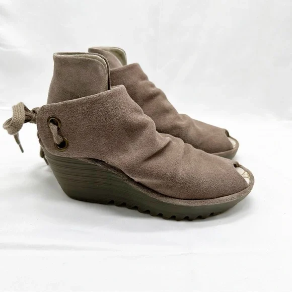 Fly London Yama Wedge Ankle Boots Women's 37 / 6.5 Brown Suede Lace Up Platform