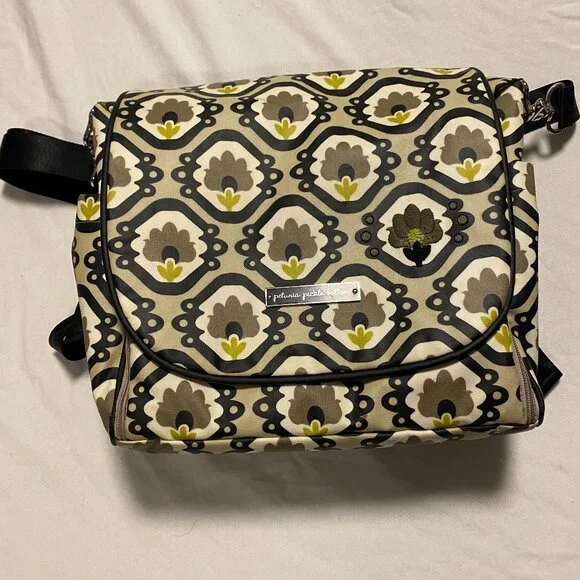 Petunia Pickle bottom Diaper Bag with Backpack Straps