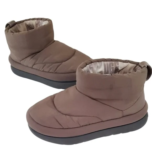 UGG Classic Maxi Mini boots -walnut brown. Womens Size 8