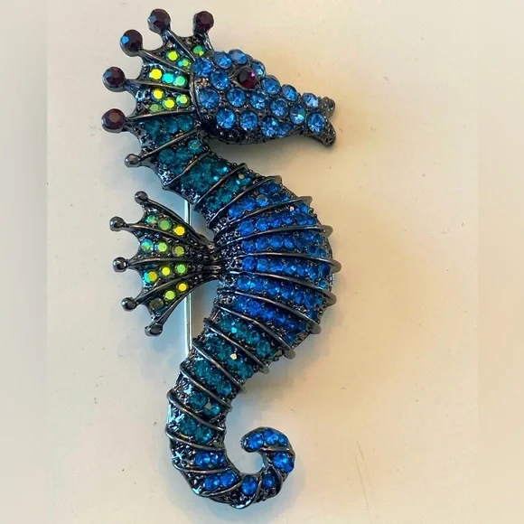 Creative Unique Seahorse Shape Rhinestone Decorative Enamel Alloy Brooch