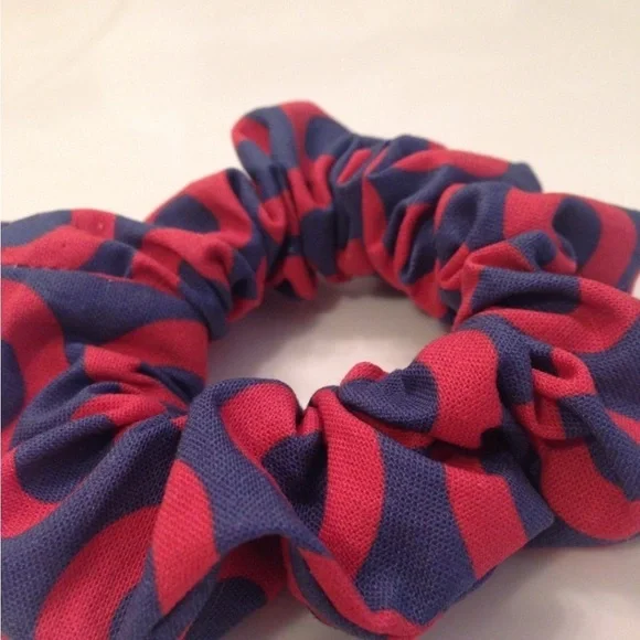 Phish Scrunchie, Fishman Donut Scrunchie Blue and Red 80’s Jam Band, Elastic.