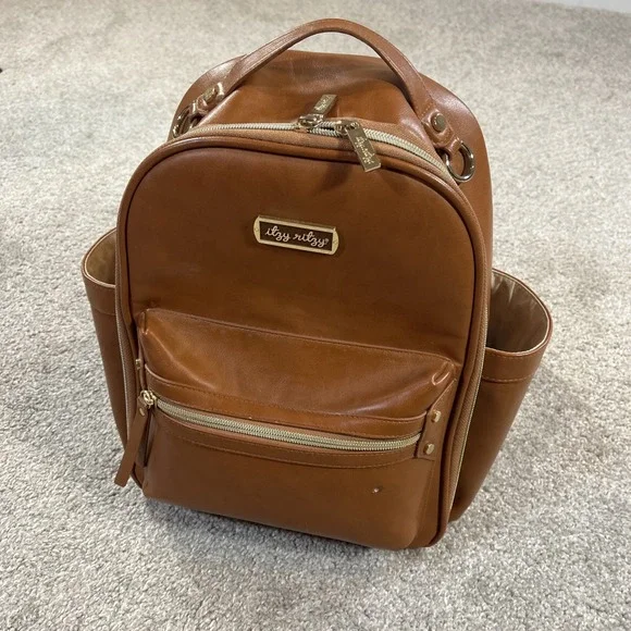 Itzy Ritzy Boss Backpack Diaper Bag Cognac Brown‎ Faux Leather Gold Hardware
