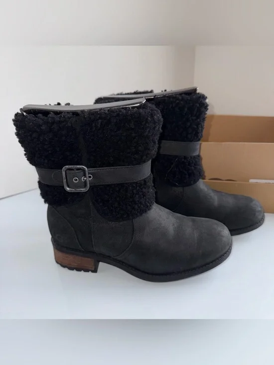 NIB UGG Blayre Black Shearling-Trim Mid-Calf Women's Boots