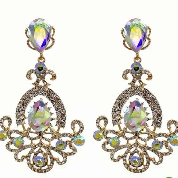Elegant Gold and Crystal Drop Earrings
