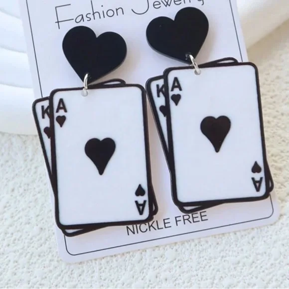 Black & White Ace of Hearts Statement Earrings NEW 🏷️