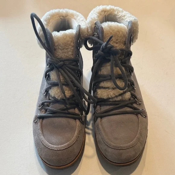 Sorel Women's Gray Shearling Winter Boots