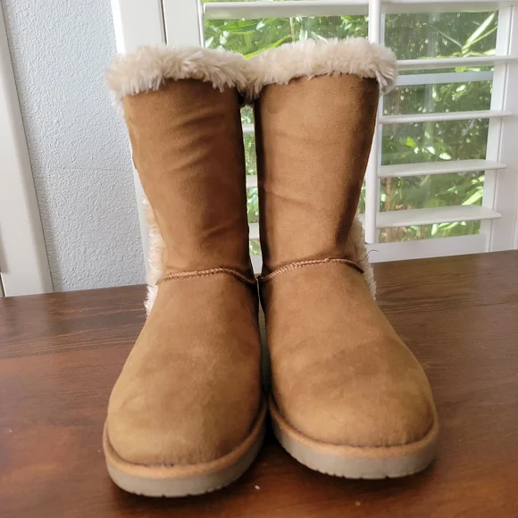 Women's Brown Shearling Boots