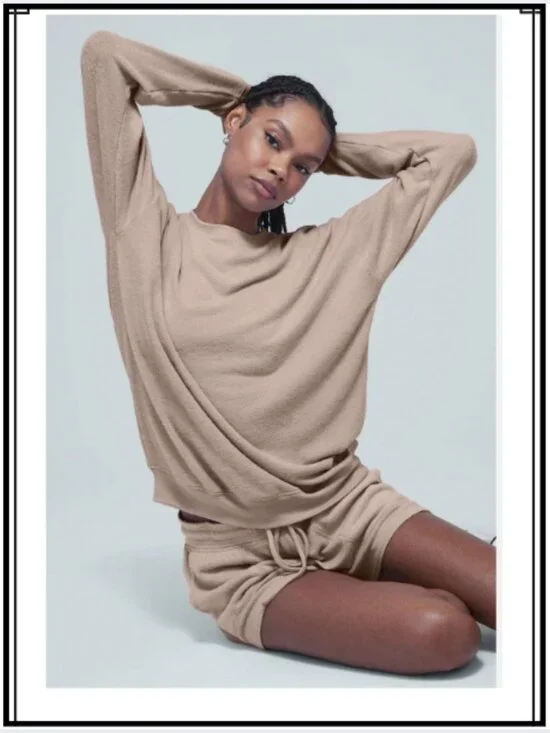ALO Soho Pullover