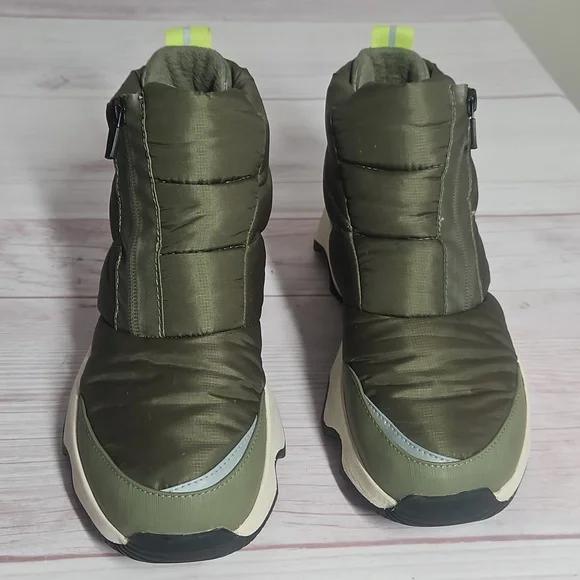 Sorel Kinetic Impact Winter Boots