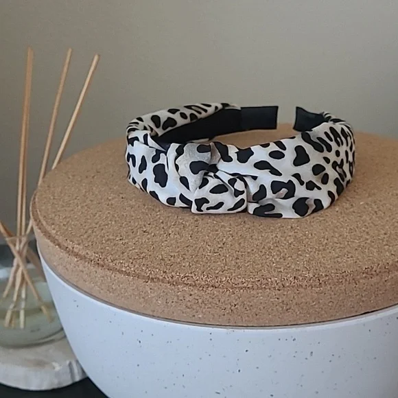 Cheetah print satin wrapped knotted headband