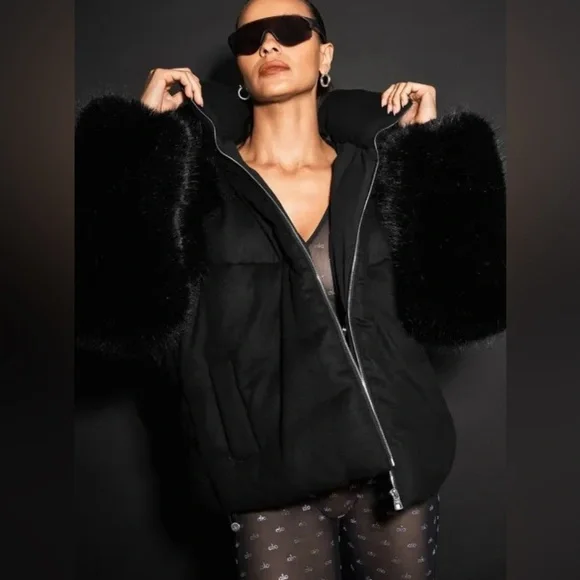 ALO YOGA La Premiere Opulent Faux Fur Stunner Jacket Size S/M