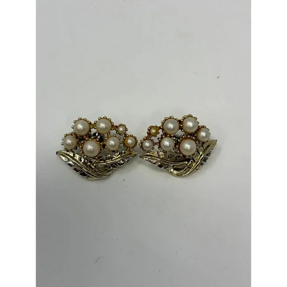 Vintage Coro Clip On Earrings Gold Tone Faux Pearl Floral Leaf Cluster Retro