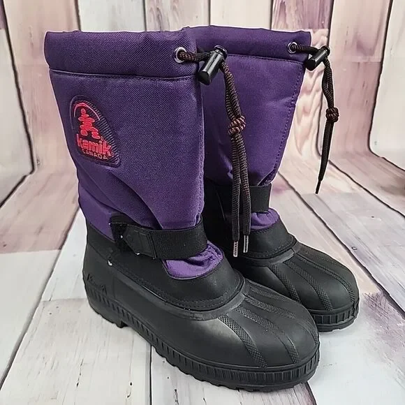 Kamik Womens 6 Purple Black Boots Cold‎ Weather Winter Snow Waterproof Lined