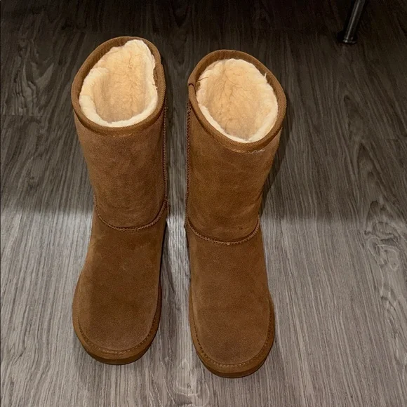 XRH Women’s Winter Boot Size 7