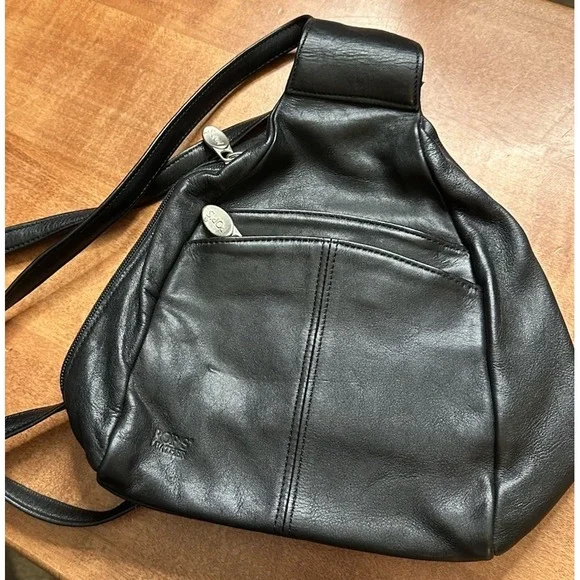 Pop's Black Leather Backpack Pockets Zip Medium Unisex‎ Minimalist