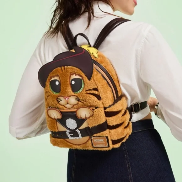 LOUNGEFLY Dreamworks Shrek PUSS IN BOOTS Cosplay Mini Backpack PERFECT! NWT‎