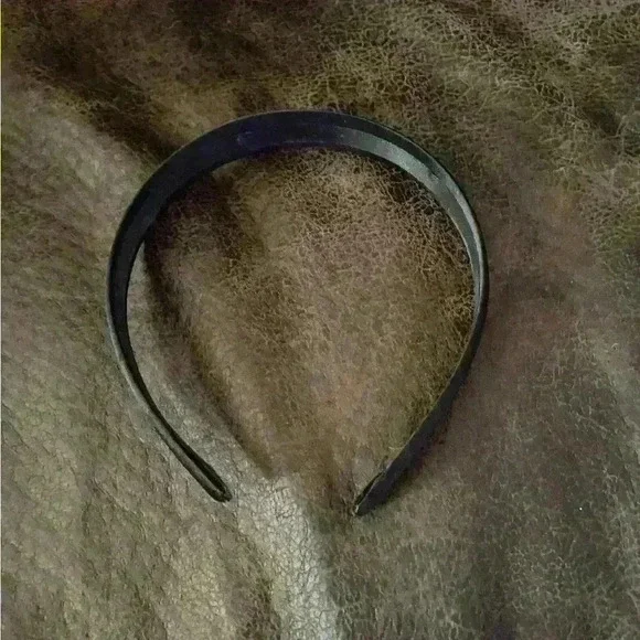 Women’s‎ headband